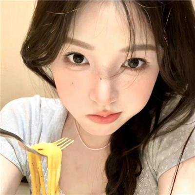 红色地毯黑色梦